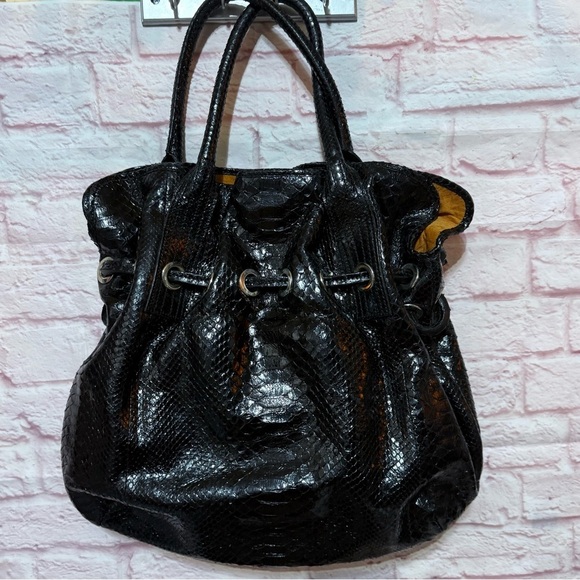 Jane August PYTHON handbag in black - Picture 2 of 6